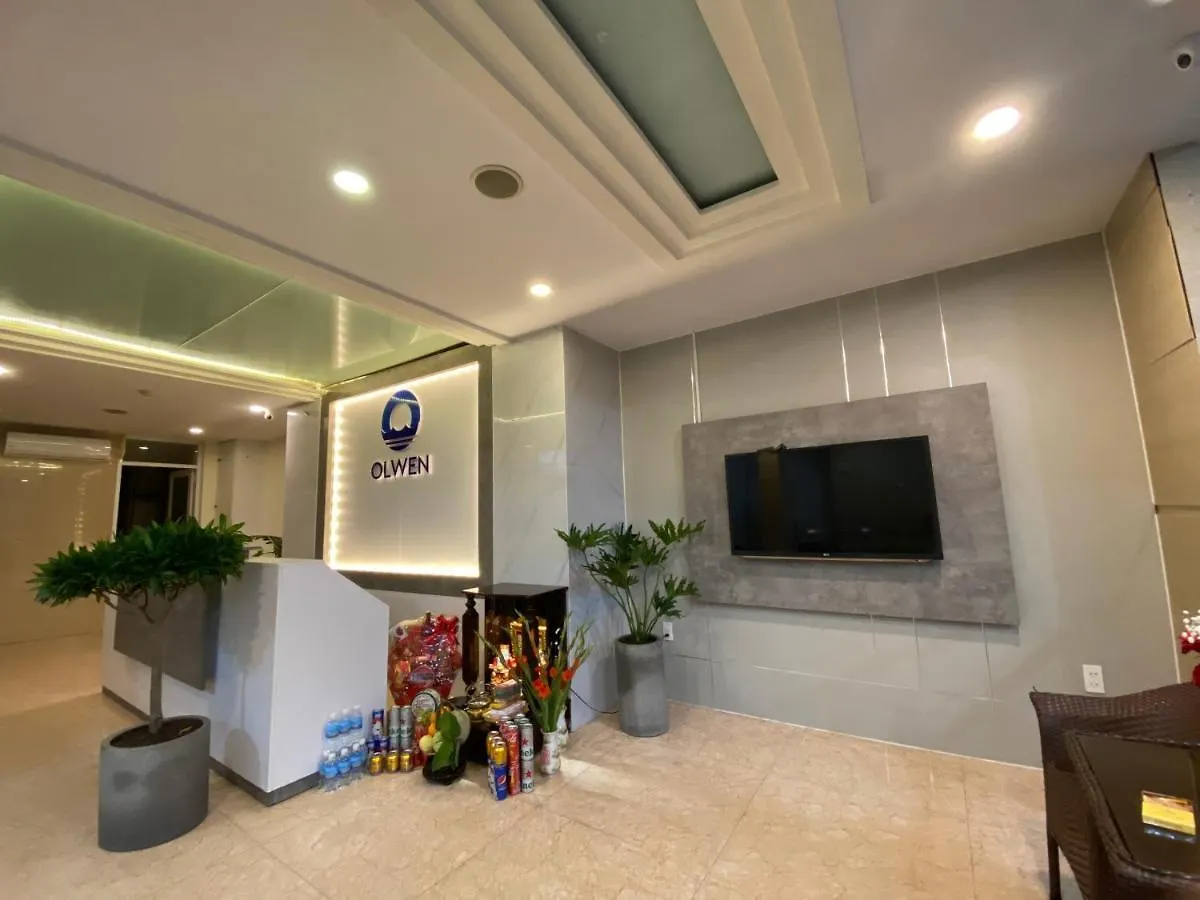 Olwen Hotel Нячанг 3*,
